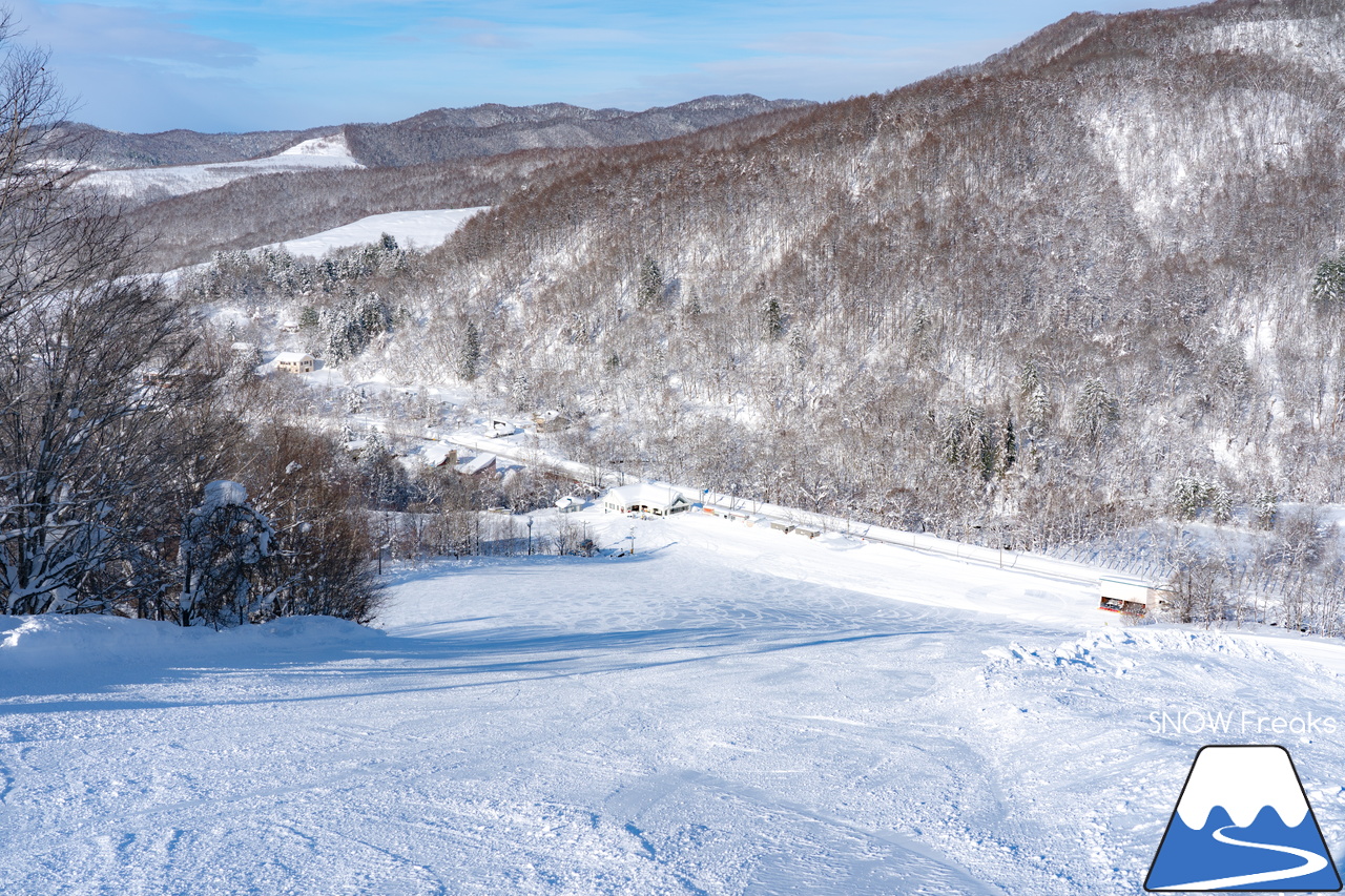 美唄国設スキー場｜豪雪・美唄からメリークリスマス！現在、道内屈指の積雪量。ということで、コンディションは最高です！